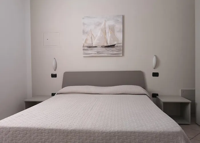 לינה וארוחת בוקר Alessio 4*