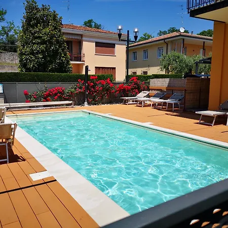 Alessio 住宿加早餐酒店 4*