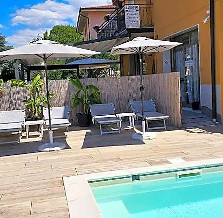 Alojamento de Acomodação e Pequeno-almoço Alessio 4*