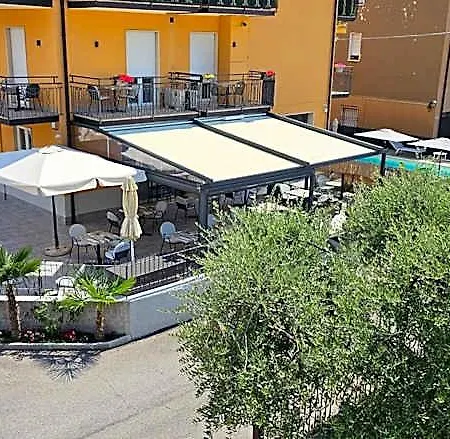 Alessio Bed & Breakfast 4*